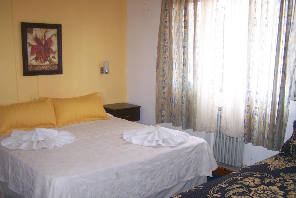 Hotel Marciala Villa Carlos Paz Exteriör bild